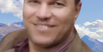 وجهي الذي لا أعرفه