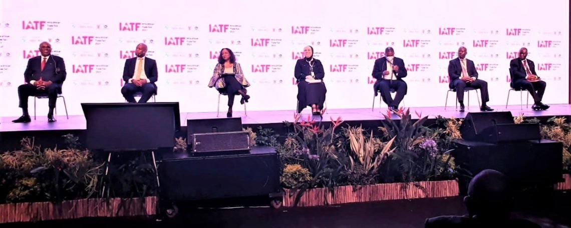 نيفين جامع: القطاع الخاص شريك رئيسى للحكومات فى تنفيذ خطط الاصلاح الاقتصادى وتحقيق معدلات التنمية المستهدفة بدول القارة السمراء