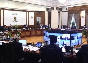 رئيس الوزراء: الدولة لن تسمح مرة أخرى بالبناء فى مخرات السيول .. ووحدات متاحة لتسكين المضارين فى أسوان