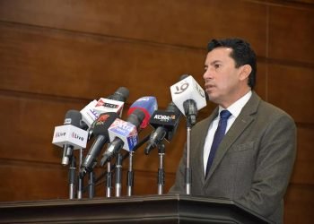 وزير الرياضة يعلن استضافة مصر لكأس العالم للأندية لكرة السلة والتعاون مع الرابطة الوطنية لكرة السلة NBA لنشر اللعبة بين النشء