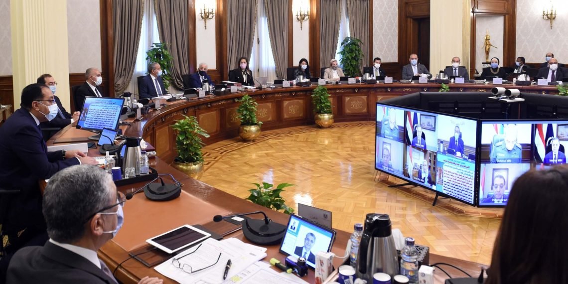 رئيس الوزراء يؤكد حرص مصر على تفعيل العلاقات مع الأشقاء الأفارقة بما يخدم أهداف السلم والتنمية