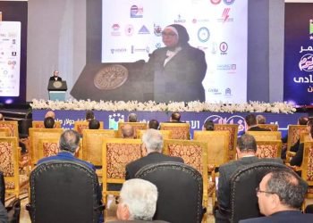 نيفين جامع: نجاح الحكومة في تنفيذ برنامج الاصلاح الاقتصادي الشامل جعل من مصر قبلة للاستثمار المحلي والاجنبي