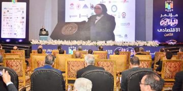 نيفين جامع: نجاح الحكومة في تنفيذ برنامج الاصلاح الاقتصادي الشامل جعل من مصر قبلة للاستثمار المحلي والاجنبي