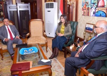 “الهجرة” و”الغذاء العالمي” يتفقان على دراسة مشروعات جديدة في إطار “مراكب النجاة” وبمشاركة المصريين بالخارج ضمن إدماجهم في عملية التنمية