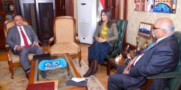 “الهجرة” و”الغذاء العالمي” يتفقان على دراسة مشروعات جديدة في إطار “مراكب النجاة” وبمشاركة المصريين بالخارج ضمن إدماجهم في عملية التنمية