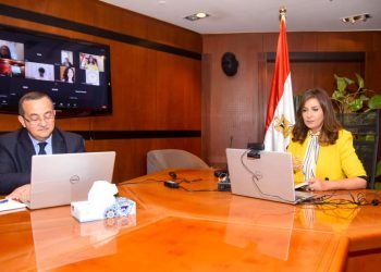 وزيرة الهجرة تعقد جلسة حوارية مع أولياء أمور طلاب الثانوية CEGEP بكندا لبحث أزمة اعتماد شهاداتهم وتقدمهم للجامعات المصرية