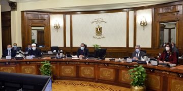 عبدالغفار: لم يٌثبت إصابة أي حالة بـ “أوميكرون” حتي الآن في مصر .. ونتخذ الإجراءات الوقائية السريعة