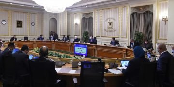 رئيس الوزراء يشيد بالحوار المفتوح للرئيس السيسي مع طلاب جامعة كفر الشيخ