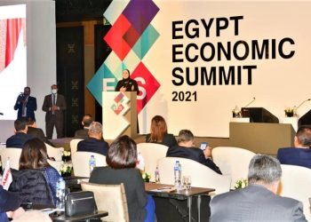 نيفين جامع: الوزارة تنفذ استراتيجية شاملة لتعميق التصنيع المحلي وزيادة معدلات التصدير بالتعاون مع اجهزة الدولة