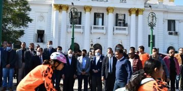 وزير الرياضة يطلق شارة بدء ماراثون للدراجات والمشي بالمنيا
