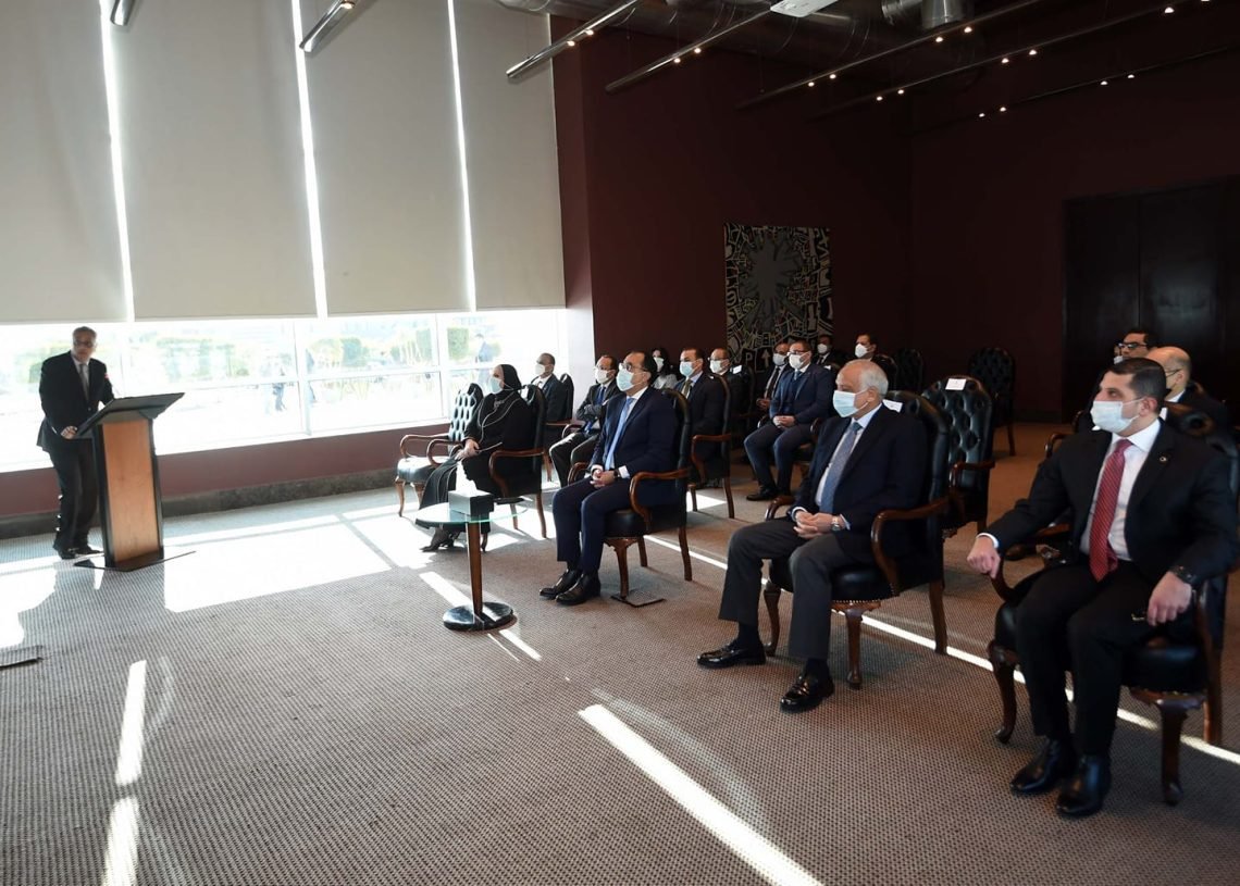 مدبولي: توجيهات من الرئيس بدعم وتطوير قطاع الصناعة باعتباره أحد أهم القطاعات المحققة للنمو الاقتصادي