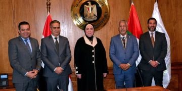 وزارة التجارة والصناعة توقع بروتوكول تعاون مع جائزة خليفة الدولية لنخيل التمر والإبتكار الزراعي لتنظيم المهرجان الدولي للتمور المصرية بأسوان خلال عام 2022