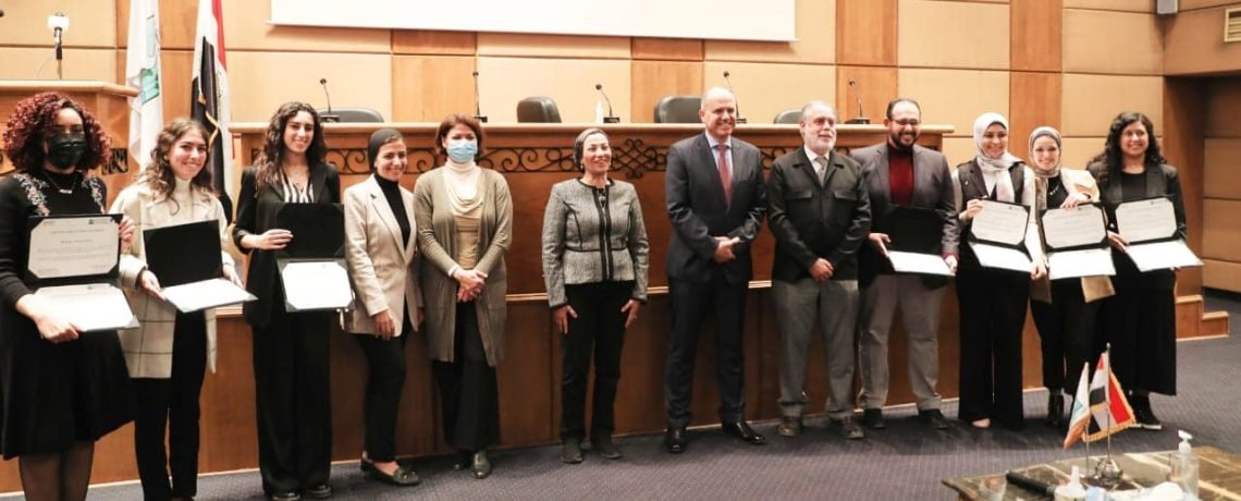 وزيرة البيئة تكرم طالبات الجامعة الألمانية لتطوير قرية الغرقانة بمحمية نبق