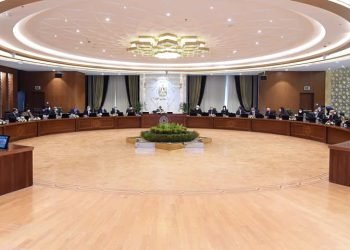 رئيس الوزراء يترأس أول اجتماع للحكومة بكامل هيئتها فى مقر مجلس الوزراء بالعاصمة الإدارية الجديدة