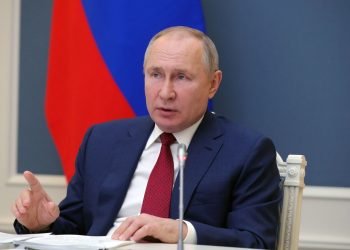 بوتين: ” الإساءة إلى النبي محمد ليست حرية تعبير”