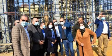 محافظ القاهرة ومساعد أول رئيس الوزراء يتفقدان أعمال تطوير حدائق الفسطاط وساحة جامع عمرو بن العاص