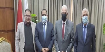 فودة يلتقي رئيس الجهاز المركزي للتنظيم والإدارة لعرض مطالب المحافظة