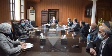 رئيس جامعة بني سويف: دعم الطلاب المتفوقين بالشعب والبرامج الجديدة بحوافز أدبية و مادية