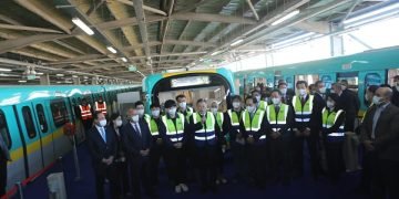 الرئيس الكوري الجنوبي يتفقد عدد من القطارات الموردة من هيونداي روتيم داخل ورشة العمرة الجسيمة للخط الثالث ويطلع على مخطط التعاون المشترك لتوطين صناعة السكك الحديدية في مصر