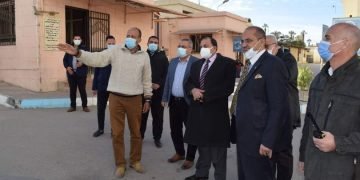 رئيس جامعة بنى سويف يتابع سير العمل بمقر توقيع العاملين ويؤكد نعمل على إيجاد الحلول وتذليل الصعوبات