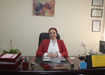 حاضنة أعمال اقتصاد وعلوم سياسية تدعو الشباب للاشتراك في دورة الاحتضان الـ 8