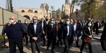 مدبولي يوجه بإيلاء أهمية كبيرة بالمساجد الأثرية المتواجدة في محيط ميدان درب اللبانة وخاصة مسجد السلطان حسن أحد أهم المعالم الأثرية الإسلامية