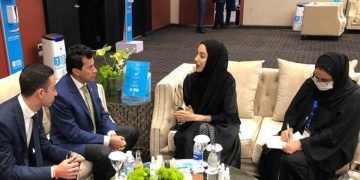صبحي يلتقى وزيرة الدولة لشؤون الشباب بدولة الإمارات .. ويعلنان مباديء الشراكة بين الوزارة ومركز الشباب العربي