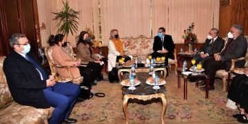 محافظ الغربية ورئيس الجامعة يبحثان مع الوكالة الدولية للتنمية بمصر جهود الدولة لدعم مراكز التدريب المهني