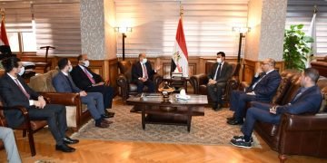 وزير الرياضة يشهد توقيع بروتوكول استضافة مصر لثلاث بطولات دولية في رياضة الغطس والغطس العالي والسباحة التوقيعية