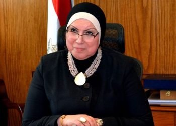نيفين جامع : حريصون على تعظيم الاستفادة من القيمة الاقتصادية الكبيرة لقناة السويس فى تعزيز مكانة مصر كمركز تجارى ولوجيستى عالمى