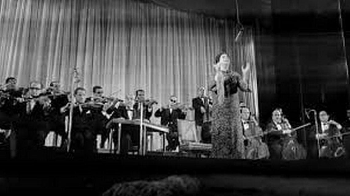 قصص حب خلدتها قصائد كوكب الشرق