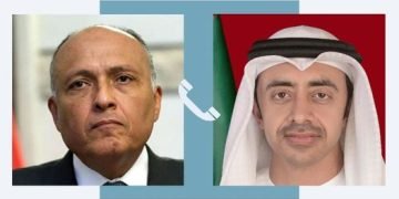 وزير الخارجية يُجري اتصالاً مع نظيره الإماراتي
