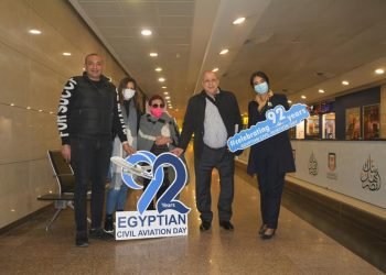 وزارة الطيران.. المطارات المصرية تحتفل بعيد الطيران المدنى المصرى ال92