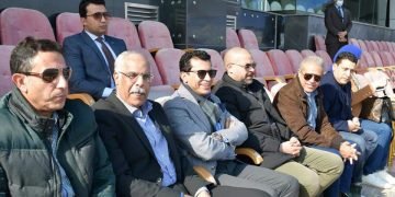 وزير الشباب والرياضة يؤازر المنتخب الوطني في التدريب قبل السفر للكاميرون