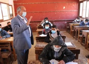 محافظ بني سويف يطمئن على انتظام امتحانات الفصل الدراسي الأول للشهادة الإعدادية في يومها الرابع