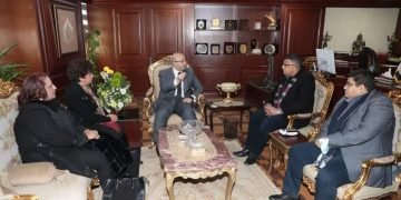 محافظ بني سويف يلتقى لجنة من وزارة الثقافة لبحث إنشاء قصور ثقافة بقرى المبادرة الرئاسية” حياة كريمة”