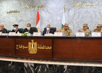 الفقى يترأس اجتماع مناقشة الموقف التنفيذي لمشروعات “حياة كريمة “