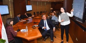 “الهجرة” تطلق منصات تواصل لمبادرة “رواد الأعمال المصريين في الخارج والأفارقة”