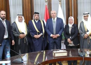 وزير الزراعة يبحث فرص الاستثمار الزراعي في مصر مع وفد المجلس الاقتصادي العربي الافريقي
