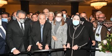 نيفين جامع: الحكومة حريصة على الارتقاء بقطاع المشغولات الذهبية لتوفير منتجات متميزة بالسوق المحلي وزيادة تنافسية الذهب المصري بالاسواق العالمية