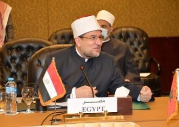 وزير الأوقاف يمنح خطباء المكافأة فرصة للتعين