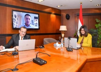 مركز “الهجرة” للحوار لشباب مصر الدارسين بالخارج ينظم حلقة نقاشية مع مجموعة من الشباب المصريين في هولندا