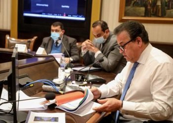 وزير التعليم العالي : انخفاض أعداد مرضى العزل المنزلي بنسبة 41.9%