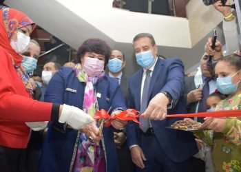 وزيرة الثقافة ومحافظ المنوفية يفتتحان قصر ثقافة شبين الكوم بعد التطوير