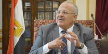 رئيس جامعة القاهرة يطلق دعوة لعلماء الجامعة تزامنا مع استعداد مصر لاستضافة مؤتمر المناخ العالمى