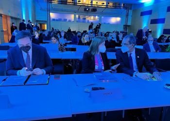 وزير الاتصالات.. يؤكد على أهمية التكنولوجيا لخلق حلول مبتكرة للتخفيف من تداعيات التغير المناخى