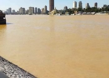 تغير لون ماء النيل يثير حالة من الذعر والحكومة توضح السبب