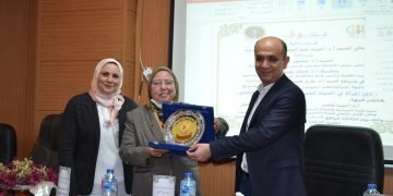 جامعة المنصورة تبرز دور المرأة في الحياة السياسية وأثر ذلك على المجتمع