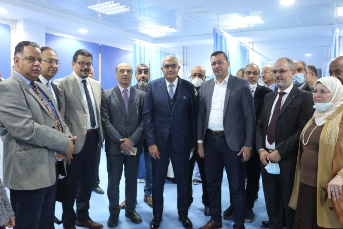 افتتاح وحدتي” العناية الفائقة والسكتة الدماغية” بقسم طب المخ والأعصاب بمستشفى جامعة المنصورة.