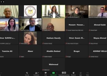 السفيرة نبيلة مكرم: مصر بلد الأمن والأمان ولا تنساقوا وراء أي معلومات غير صحيحة عنها